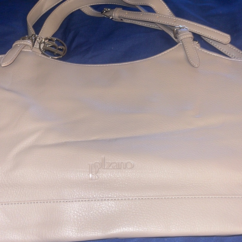 This bag I never used it it’s new